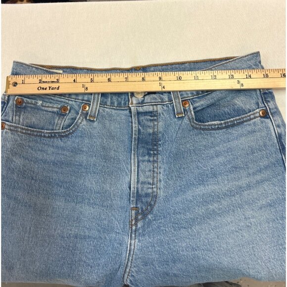 Levis Premium Wedgie Straight Jeans Womens 29 Light Wash Button Fly - Picture 7 of 11